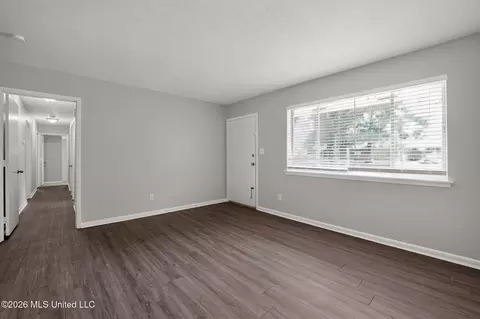 Living - 5305 Keele St, Jackson, MS 39206 photo 1 of 6