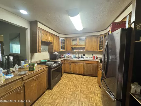 Kitchen - 3918 Forest Lake Dr, Jackson, MS 39212 photo 1 of 1