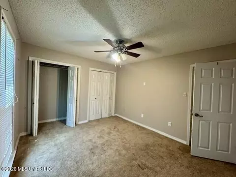 Bedroom - 6 Turtle Ln, Natchez, MS 39120 photo 3 of 6