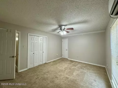 Bedroom - 6 Turtle Ln, Natchez, MS 39120 photo 5 of 6