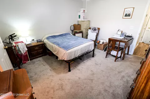 Bedroom - 486 Mockingbird Cir, Brandon, MS 39047 photo 3 of 7