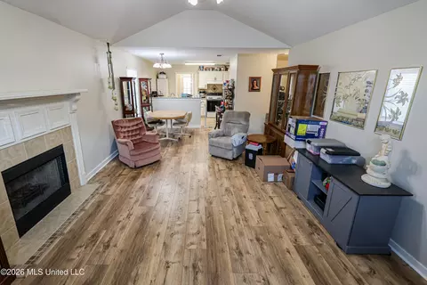 Living - 486 Mockingbird Cir, Brandon, MS 39047 photo 2 of 2