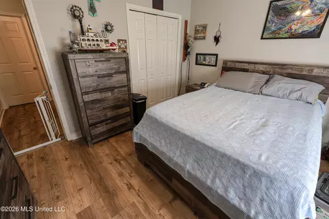 Bedroom - 486 Mockingbird Cir, Brandon, MS 39047 photo 6 of 7