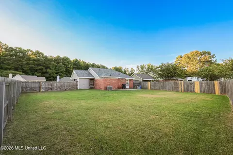 Exterior - 486 Mockingbird Cir, Brandon, MS 39047 photo 5 of 6