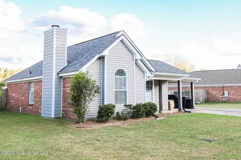 Exterior - 486 Mockingbird Cir, Brandon, MS 39047 photo 2 of 6