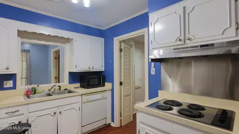 Other - 5154 Sunnyvale Dr, Jackson, MS 39211 photo 4 of 12