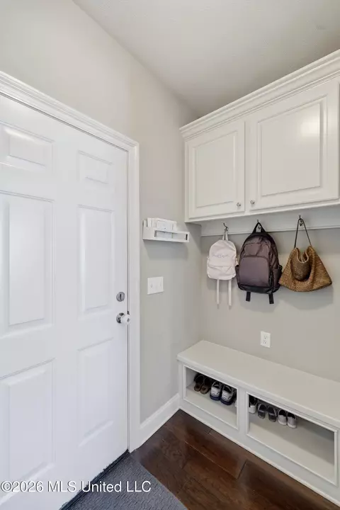 Entry Way - 521 Carpenter Cv, Madison, MS 39110 photo 1 of 1