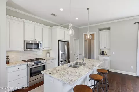 Kitchen - 521 Carpenter Cv, Madison, MS 39110 photo 1 of 2
