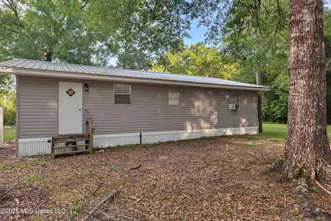 Exterior - 8 Woods Rd, Wiggins, MS 39577 photo 1 of 1