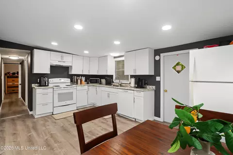 Kitchen - 8 Woods Rd, Wiggins, MS 39577 photo 1 of 2