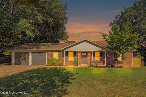 6800 Countrywood Rd, Horn Lake, MS 38637