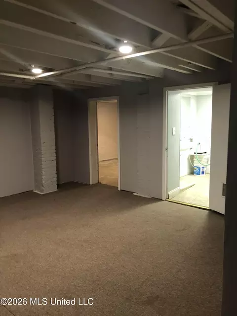 1319 Hazel St, Jackson, MS 39202 photo 7