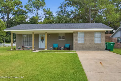 15504 Brandon Dr, Biloxi, MS 39532