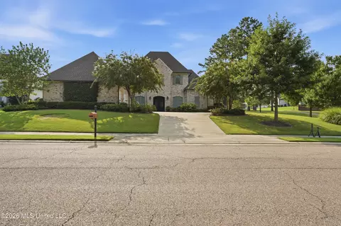 Exterior - 112 Honours Dr, Madison, MS 39110 photo 2 of 9