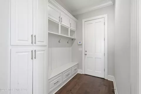 Entry Way - 112 Honours Dr, Madison, MS 39110 photo 4 of 7