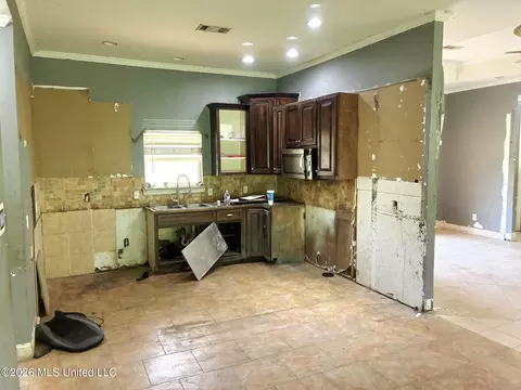 Kitchen - 23220 Red Bluff Rd, Moss Point, MS 39562 photo 1 of 1