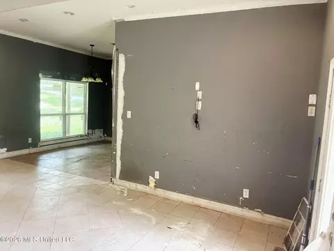 Living - 23220 Red Bluff Rd, Moss Point, MS 39562 photo 2 of 2