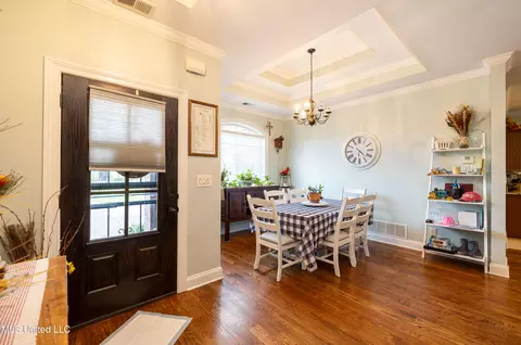 Entry Way - 1668 Farindale Cv, Nesbit, MS 38651 photo 1 of 2