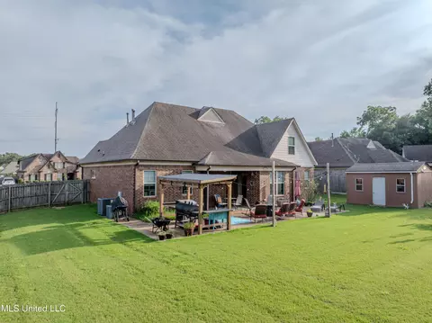 Exterior - 1668 Farindale Cv, Nesbit, MS 38651 photo 6 of 8