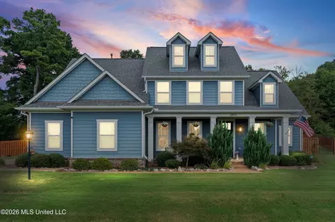 4890 Pleasant Breeze Dr, Olive Branch, MS 38654