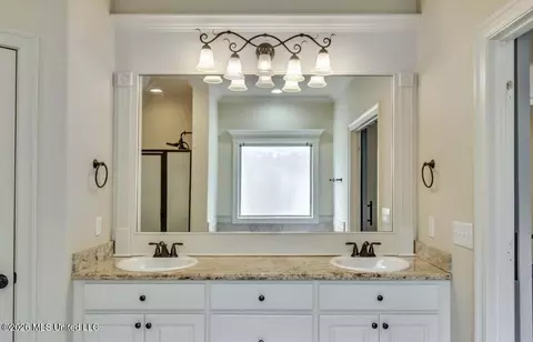 Bath - 106 Owen St, Madison, MS 39110 photo 1 of 1