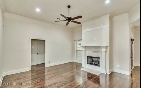 Living - 106 Owen St, Madison, MS 39110 photo 2 of 2