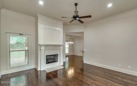 Living - 106 Owen St, Madison, MS 39110 photo 1 of 2