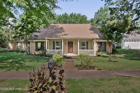 1023 Hunters Point Dr, Cordova, TN 38018