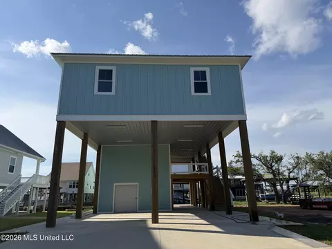 4060 N Sumatra St, Bay Saint Louis, MS 39520
