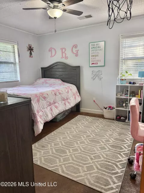 Bedroom - 491 S Thunderbird Dr, Hernando, MS 38632 photo 4 of 5