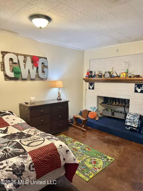 Bedroom - 491 S Thunderbird Dr, Hernando, MS 38632 photo 5 of 5