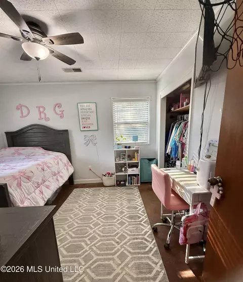 Bedroom - 491 S Thunderbird Dr, Hernando, MS 38632 photo 3 of 5