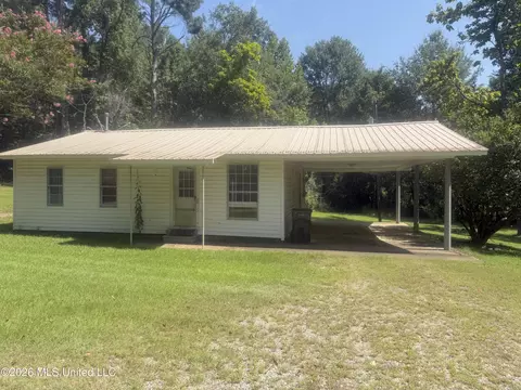 768 Temperance Hill Cir, Potts Camp, MS 38659
