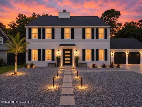 108 Penny Ct, Ocean Springs, MS 39564