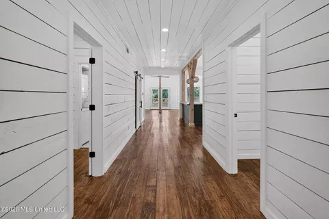 Entry Way - 2881 Cr 424, Ripley, MS 38663 photo 2 of 7