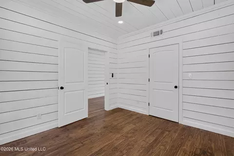 Bedroom - 2881 Cr 424, Ripley, MS 38663 photo 2 of 2