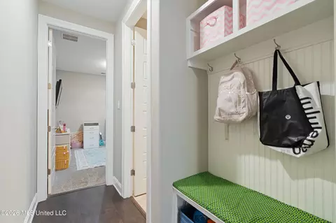 Entry Way - 3158 Mckenna Way, Hernando, MS 38632 photo 2 of 3