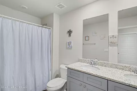 Bath - 1059 Enclave Cir, Long Beach, MS 39560 photo 1 of 3