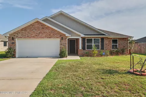 1059 Enclave Cir, Long Beach, MS 39560