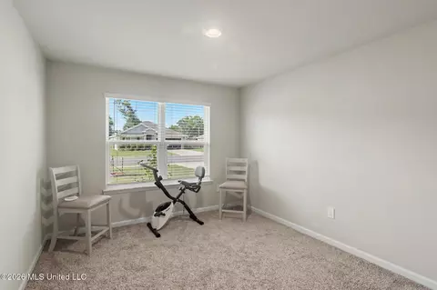 Bedroom - 1059 Enclave Cir, Long Beach, MS 39560 photo 3 of 5