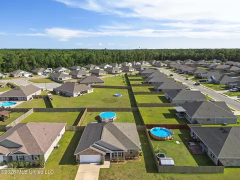 View/Area - 1059 Enclave Cir, Long Beach, MS 39560 photo 1 of 1