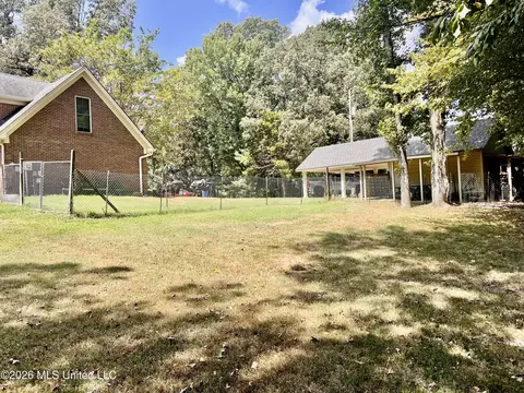 Exterior - 5560 Poplar Corner Rd, Walls, MS 38680 photo 5 of 8