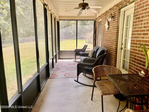 Exterior - 5560 Poplar Corner Rd, Walls, MS 38680 photo 8 of 8