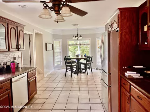 Kitchen - 5560 Poplar Corner Rd, Walls, MS 38680 photo 1 of 3