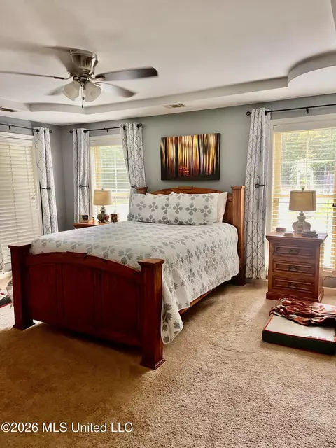 Bedroom - 5560 Poplar Corner Rd, Walls, MS 38680 photo 1 of 4