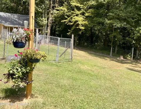 Exterior - 5560 Poplar Corner Rd, Walls, MS 38680 photo 7 of 8