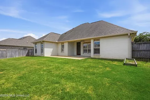 Exterior - 420 Emerald Trl, Brandon, MS 39047 photo 3 of 4
