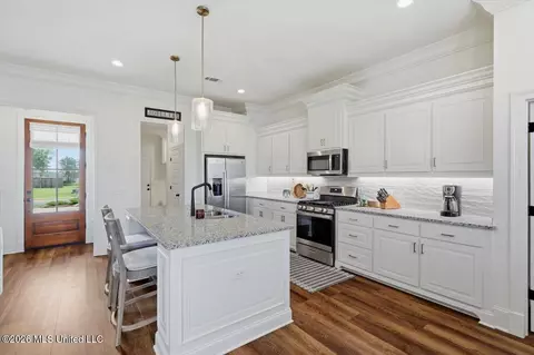 Kitchen - 133 Hunters Way, Canton, MS 39046 photo 2 of 2