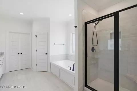 Bath - 133 Hunters Way, Canton, MS 39046 photo 1 of 4