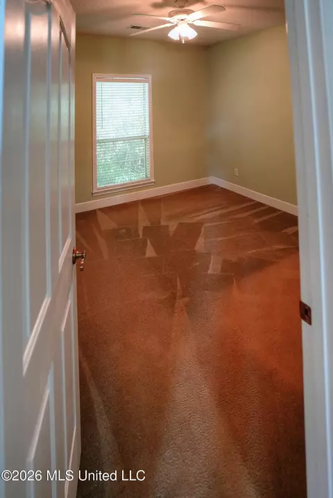 Bedroom - 1663 Cedar Trail Cv, Hernando, MS 38632 photo 3 of 5